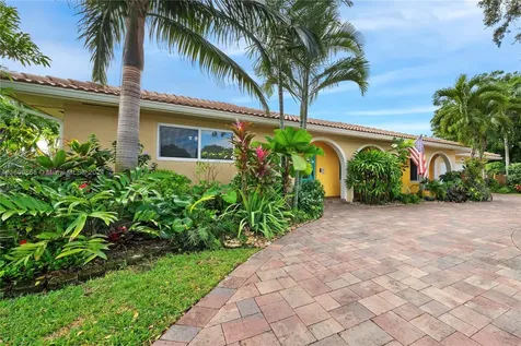 7340 SW 9th Street Plantation FL 33317