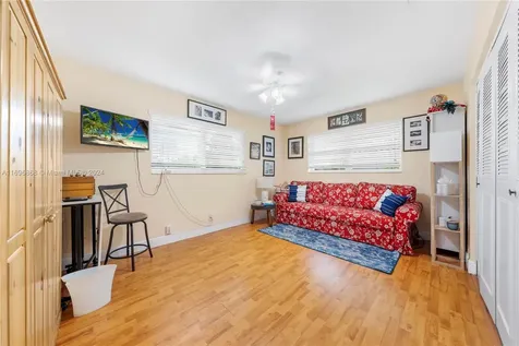 7340 SW 9th Street Plantation FL 33317