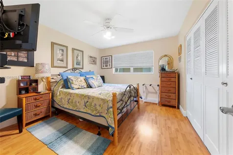 7340 SW 9th Street Plantation FL 33317