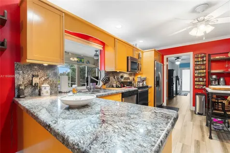 7340 SW 9th Street Plantation FL 33317