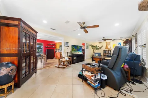 7340 SW 9th Street Plantation FL 33317