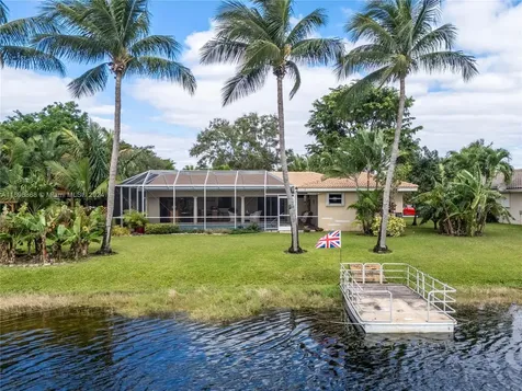 7340 SW 9th Street Plantation FL 33317