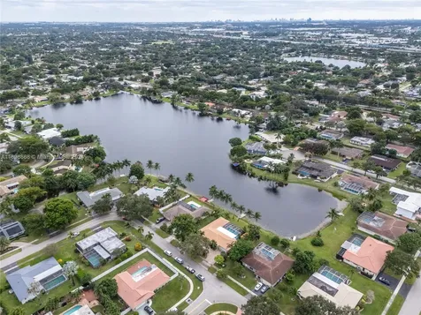 7340 SW 9th Street Plantation FL 33317