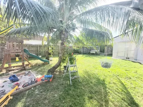 16120 SW 72nd Terrace Miami FL 33193