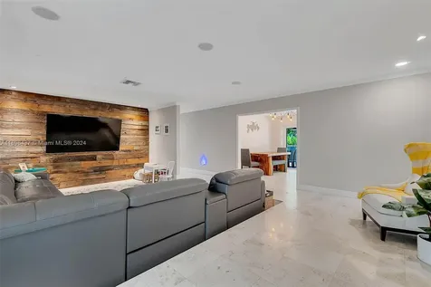 6420 Dolphin Drive Coral Gables FL 33158