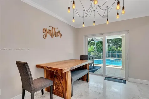 6420 Dolphin Drive Coral Gables FL 33158