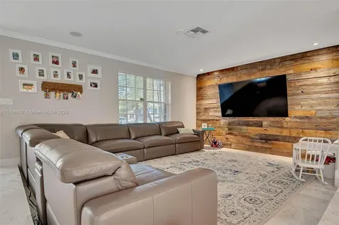 6420 Dolphin Drive Coral Gables FL 33158