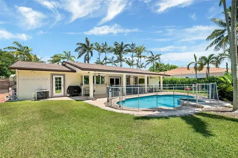 6420 Dolphin Drive Coral Gables FL 33158