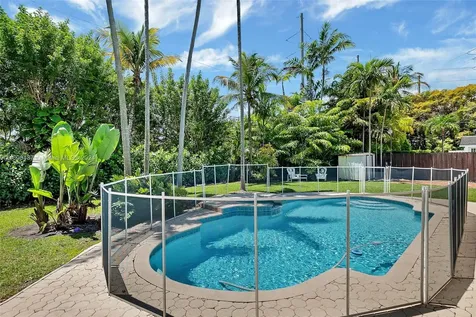 6420 Dolphin Drive Coral Gables FL 33158