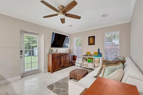 6420 Dolphin Drive Coral Gables FL 33158