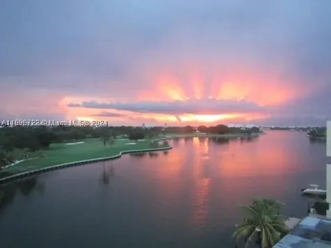 9102 W Bay Harbor Bay Harbor Islands FL 33154