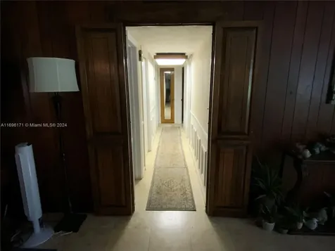 9221 SW 165th Street Palmetto Bay FL 33157