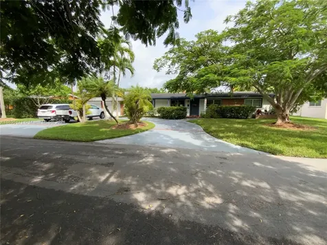 9221 SW 165th Street Palmetto Bay FL 33157