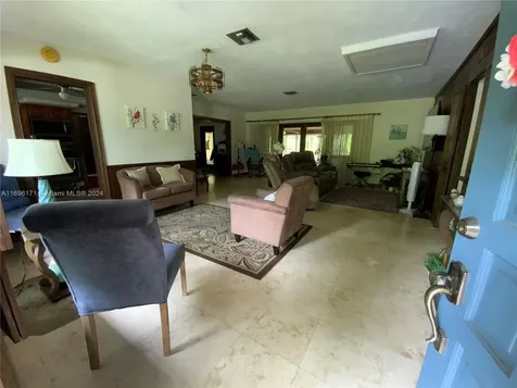 9221 SW 165th Street Palmetto Bay FL 33157