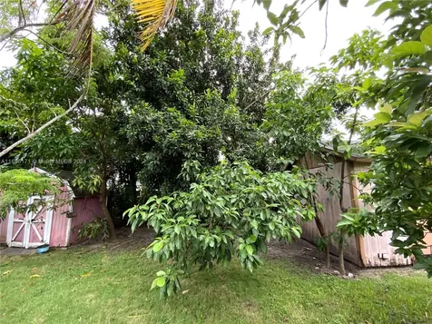 9221 SW 165th Street Palmetto Bay FL 33157
