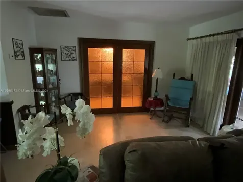 9221 SW 165th Street Palmetto Bay FL 33157