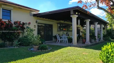 11811 SW 97th Street Miami FL 33186