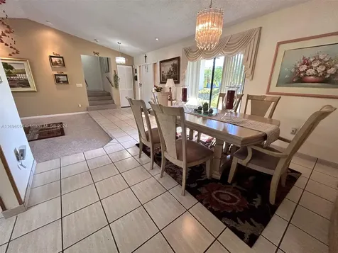 11811 SW 97th Street Miami FL 33186