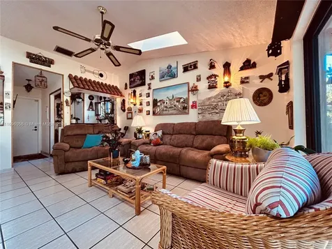 11811 SW 97th Street Miami FL 33186