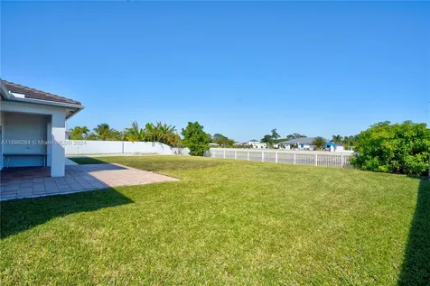 13631 SW 189th Street Miami FL 33177