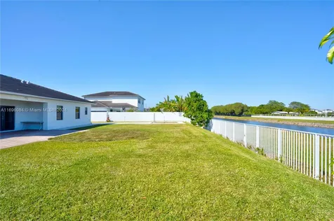 13631 SW 189th Street Miami FL 33177