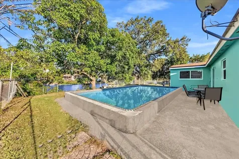 6733 SW 27th Court Miramar FL 33023