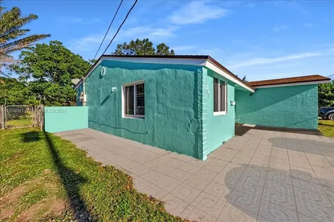 6733 SW 27th Court Miramar FL 33023