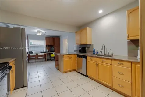 10359 SW 50th Court Cooper City FL 33328
