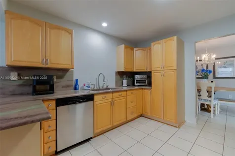 10359 SW 50th Court Cooper City FL 33328