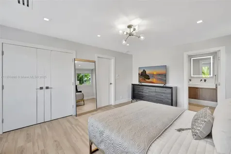 2506 Aqua Vista Boulevard Fort Lauderdale FL 33301