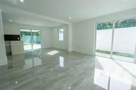 1180 NE 132nd Street North Miami FL 33161