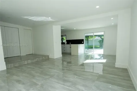 1180 NE 132nd Street North Miami FL 33161