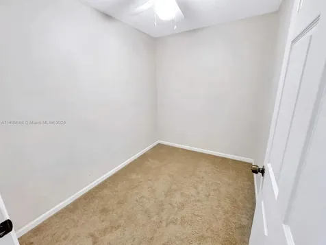 4956 N Hemingway Circle Margate FL 33063