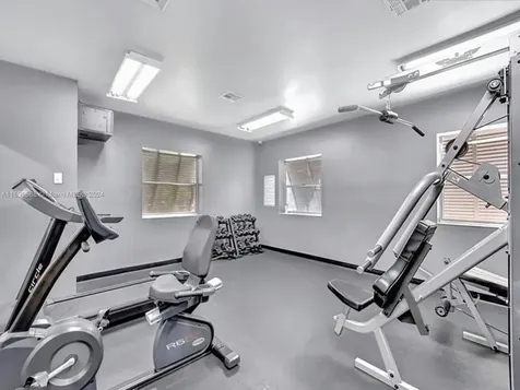 4956 N Hemingway Circle Margate FL 33063
