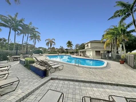 4956 N Hemingway Circle Margate FL 33063