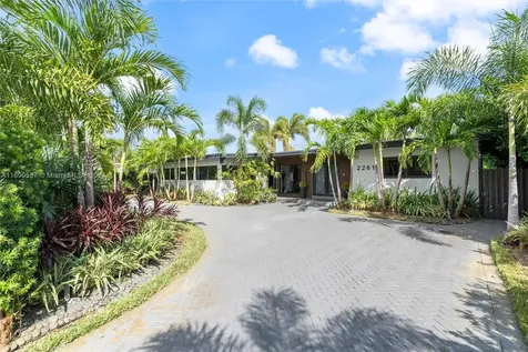 2261 NE 192nd Street Miami FL 33180
