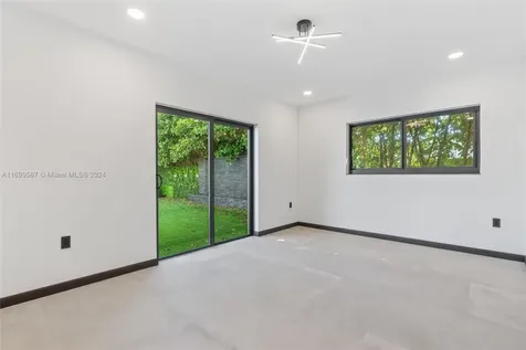 2261 NE 192nd Street Miami FL 33180