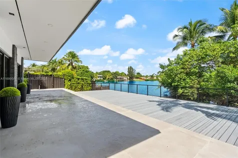 2261 NE 192nd Street Miami FL 33180