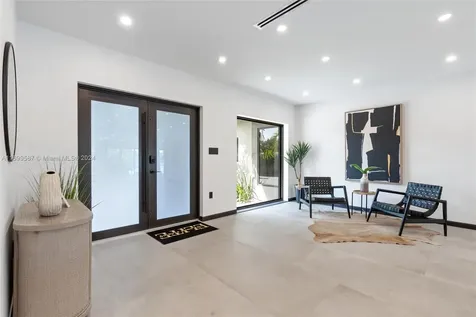 2261 NE 192nd Street Miami FL 33180