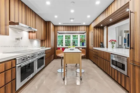 7030 Old Cutler Road Coral Gables FL 33143
