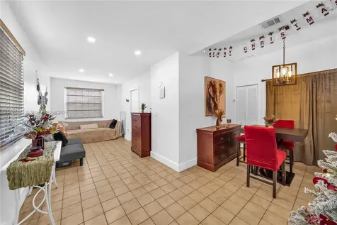 11320 NW 59th Avenue Hialeah FL 33012