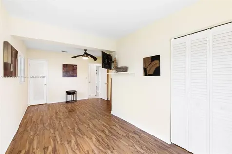 1733 NW 39th Street Oakland Park FL 33309