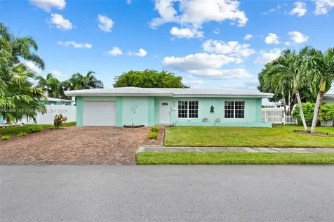1733 NW 39th Street Oakland Park FL 33309