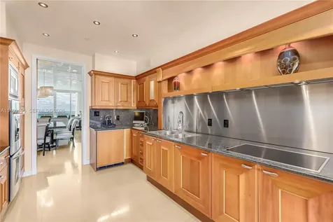 20155 NE 38th Court Aventura FL 33180