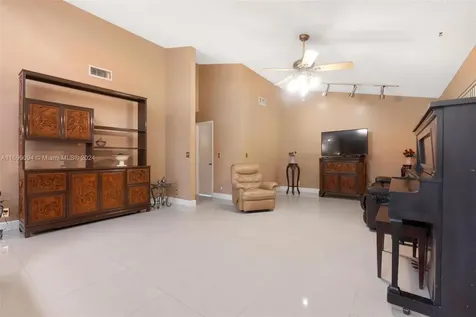 7315 NW 48th Street Lauderhill FL 33319