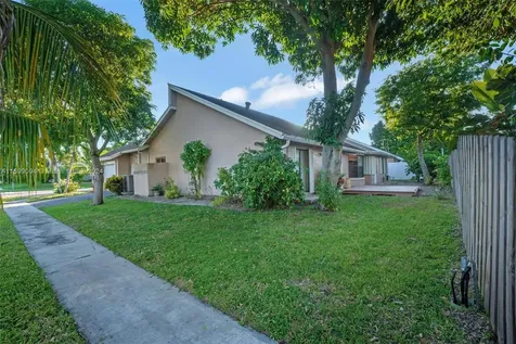 7315 NW 48th Street Lauderhill FL 33319