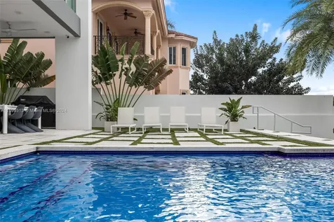 323 Atlantic Avenue Sunny Isles Beach FL 33160