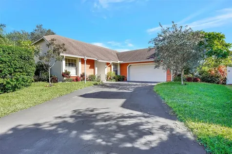 310 NW 78th Avenue Plantation FL 33324
