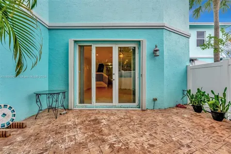 618 SE 13th Street Fort Lauderdale FL 33316