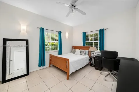 16340 SW 89th Place Palmetto Bay FL 33157